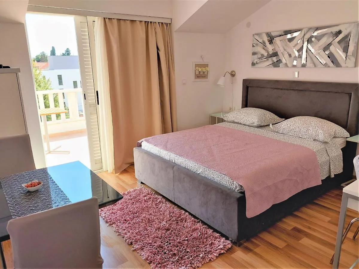 Apartments Roko Kaštela Chorwacja
