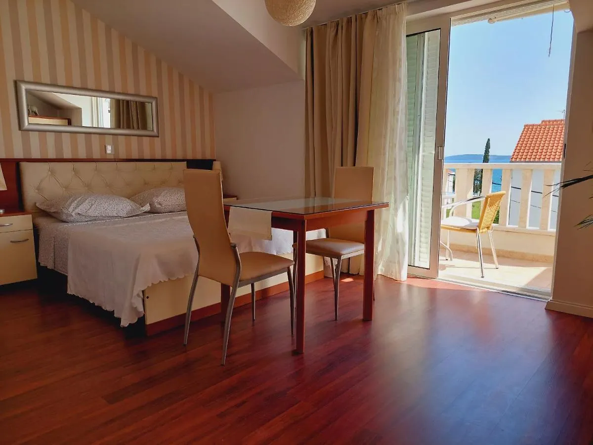 Apartments Roko Kaštela 0*,  Chorwacja